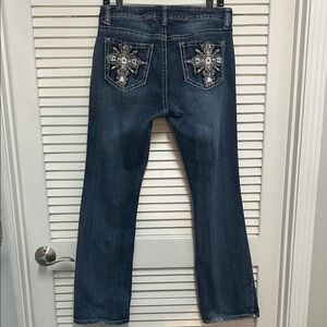 Women's Blue Jeans with Embellished Back Pockets Thick Stitching Straight Leg